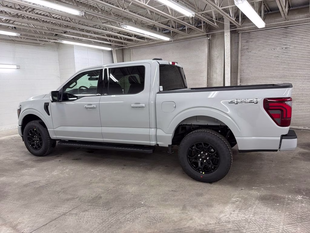 2026 AVALANCHE Ford F-150 Lariat 4X4 Truck