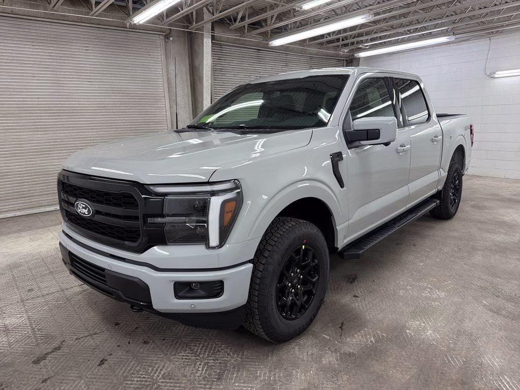 2026 AVALANCHE Ford F-150 Lariat 4X4 Truck