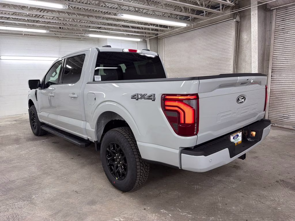 2026 AVALANCHE Ford F-150 Lariat 4X4 Truck
