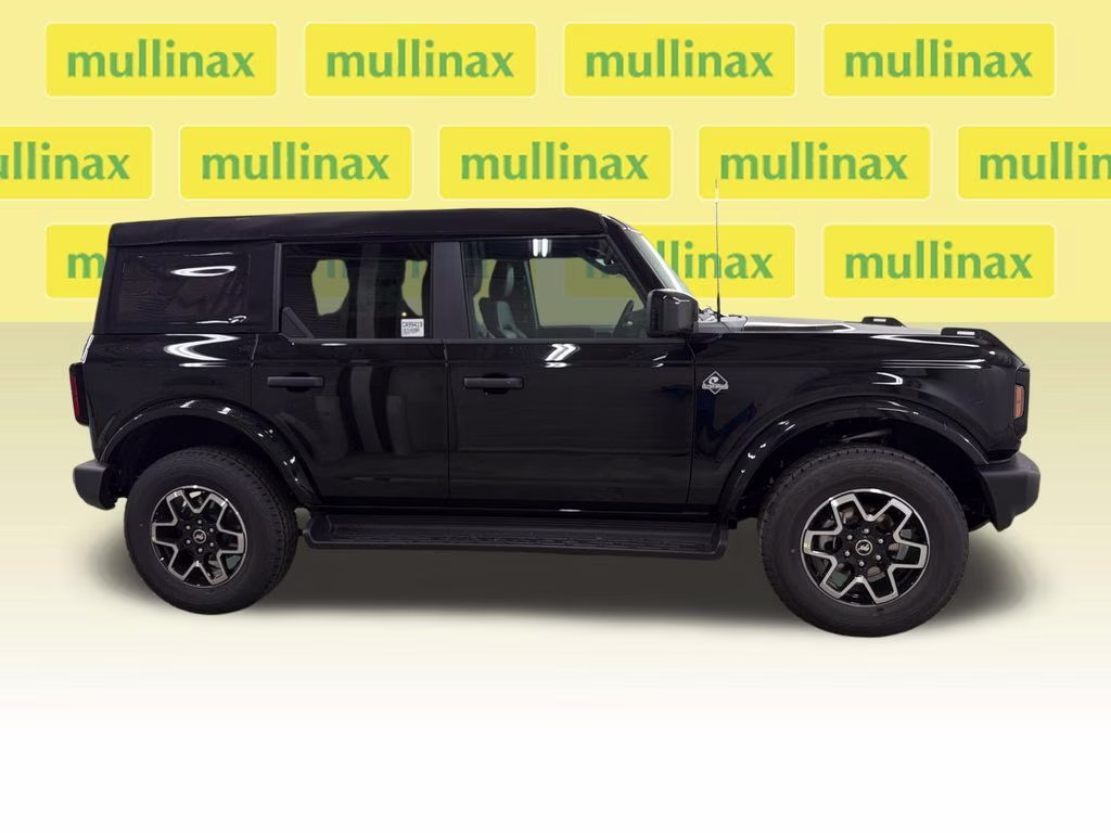 2026 SHADOW BLACK Ford Bronco Outer Banks 4X4 SUV