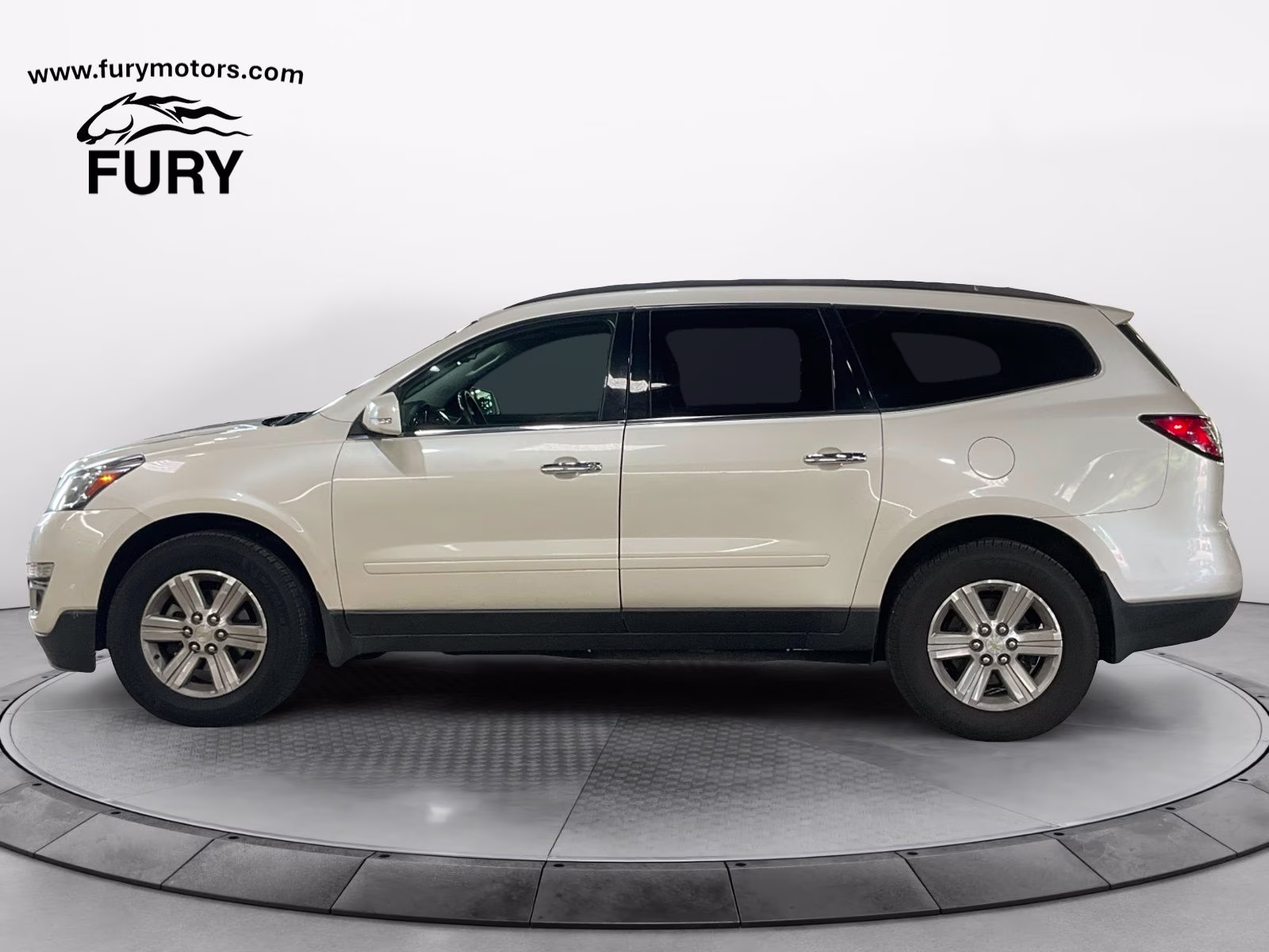 2014 White Diamond Clearcoat Chevrolet Traverse 2LT AWD SUV