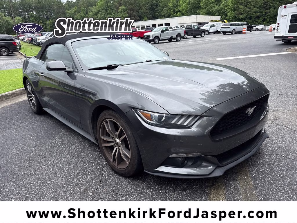 2015 Ford Mustang EcoBoost Convertible Premium's photo