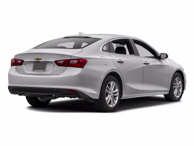 2017 Silver Ice Metallic Chevrolet Malibu LT FWD Sedan