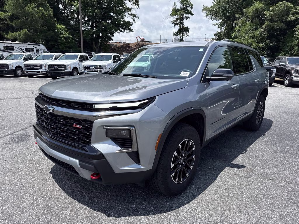 2025 Sterling Gray Metallic Chevrolet Traverse Z71 AWD SUV