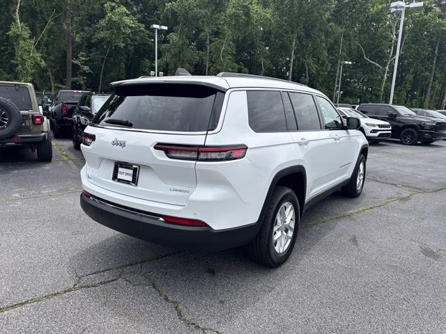 2026 Bright White Clearcoat Jeep Grand Cherokee L Laredo RWD SUV
