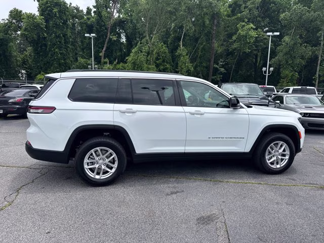 2026 Bright White Clearcoat Jeep Grand Cherokee L Laredo RWD SUV