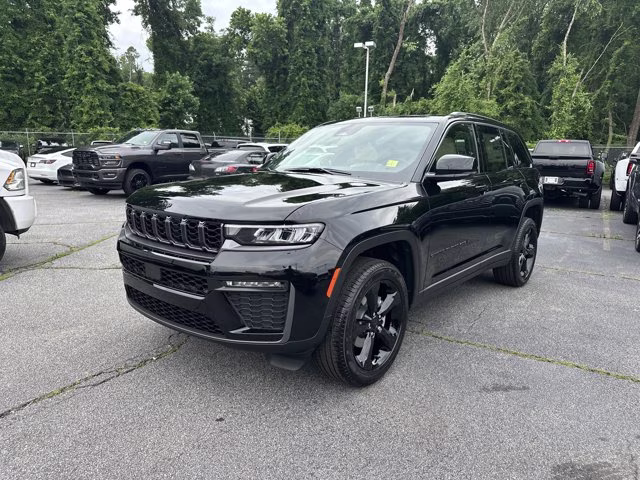 2026 Diamond Black Crystal Pearlcoat Jeep Grand Cherokee Limited RWD SUV