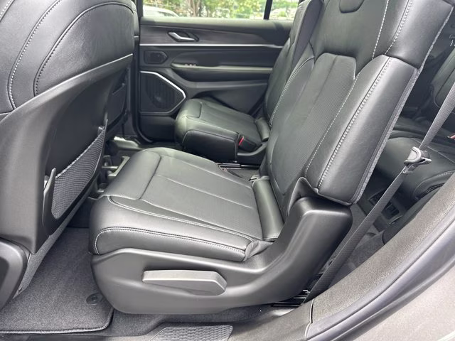 2026 Baltic Gray Metallic Clearcoat Jeep Grand Cherokee L Limited Reserve 4X4 SUV