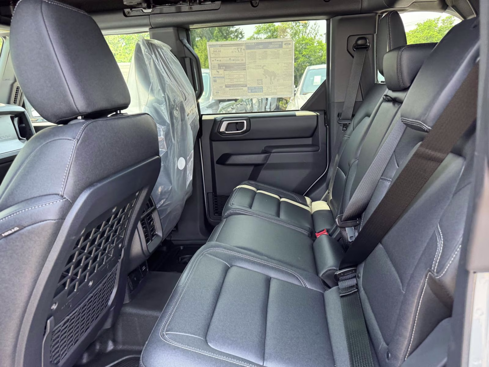2026 Avalanche Gray Ford Bronco Badlands 4 Door Advanced 4x4 4X4 SUV