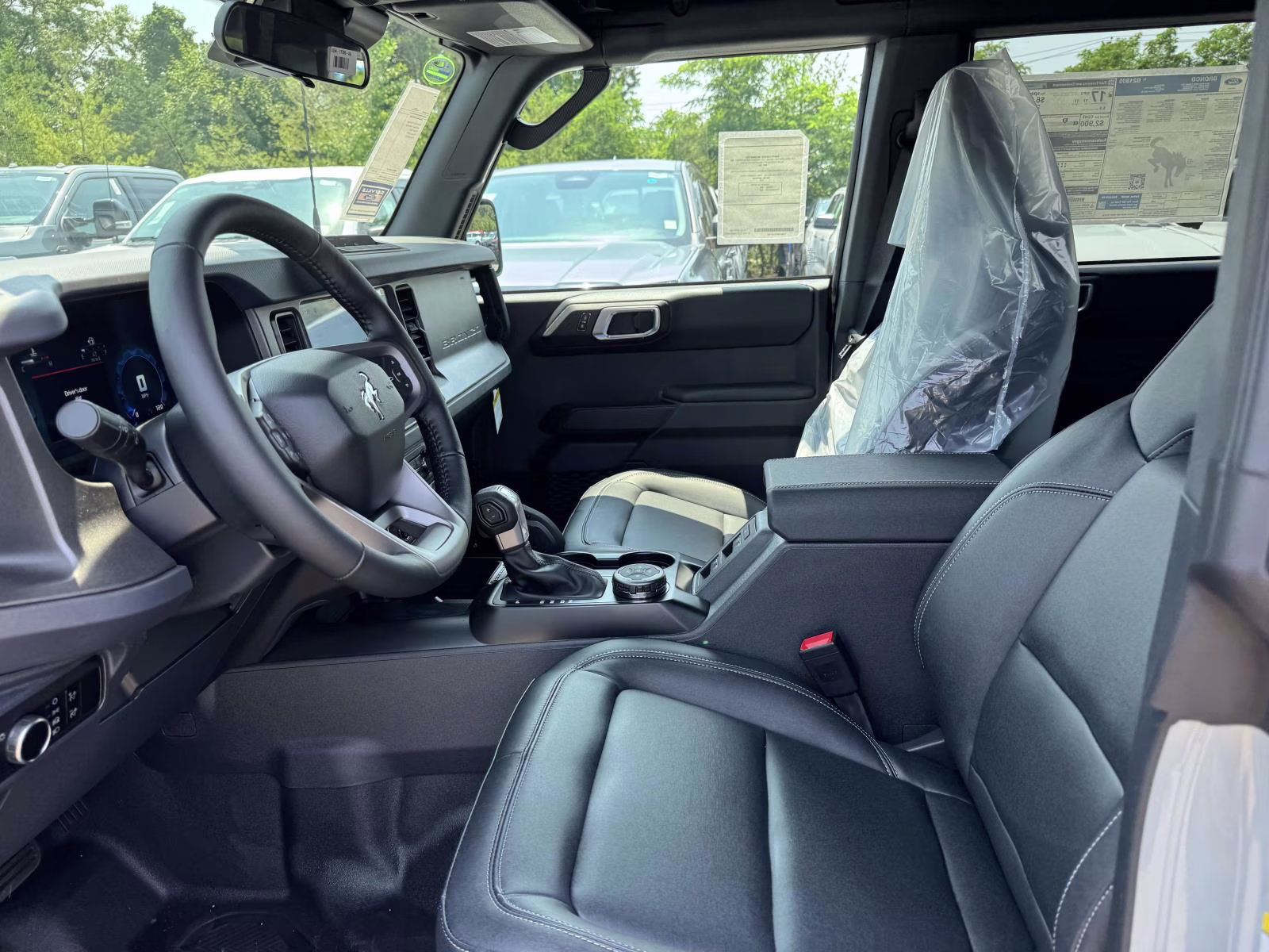 2026 Avalanche Gray Ford Bronco Badlands 4 Door Advanced 4x4 4X4 SUV
