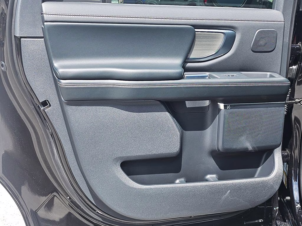 2026 Agate Black Metallic Ford Expedition Max Platinum 4X4 SUV
