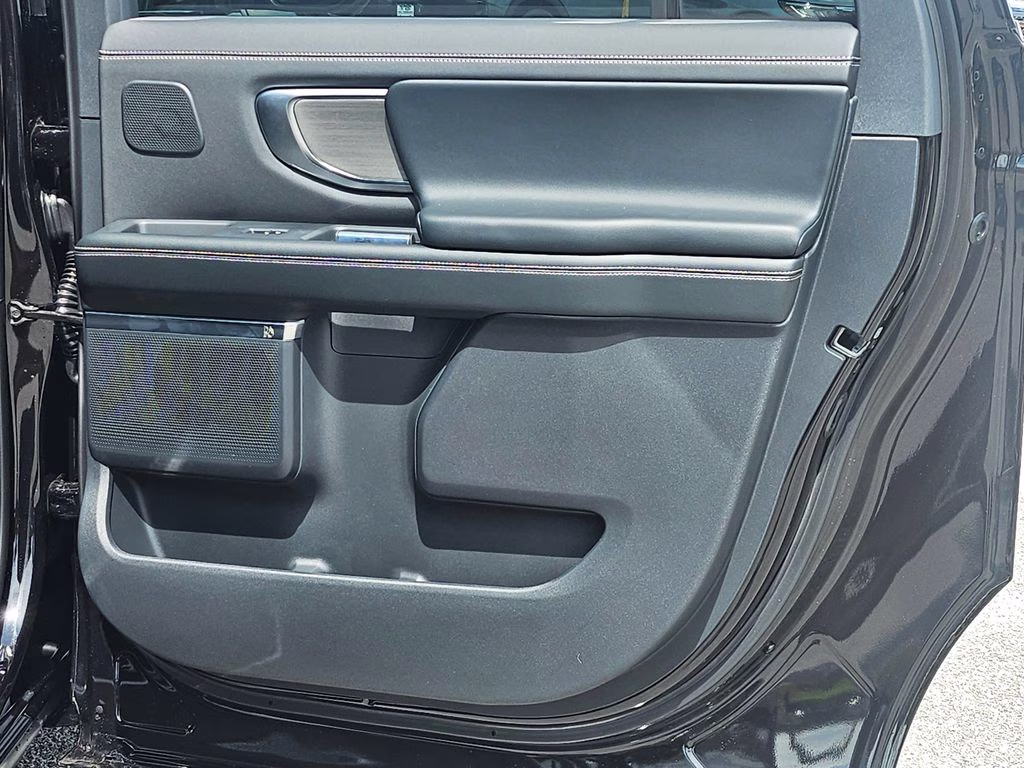 2026 Agate Black Metallic Ford Expedition Max Platinum 4X4 SUV