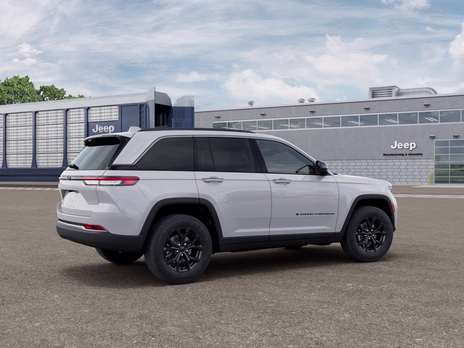 2026 Bright White Clearcoat Jeep Grand Cherokee Laredo Altitude 4X4 SUV