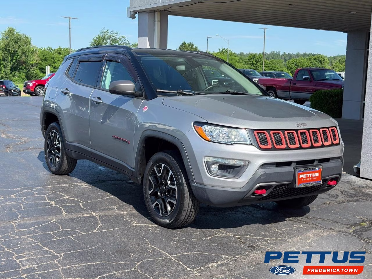 2020 Billet Silver Metallic Clearcoat Jeep Compass Trailhawk 4X4 SUV