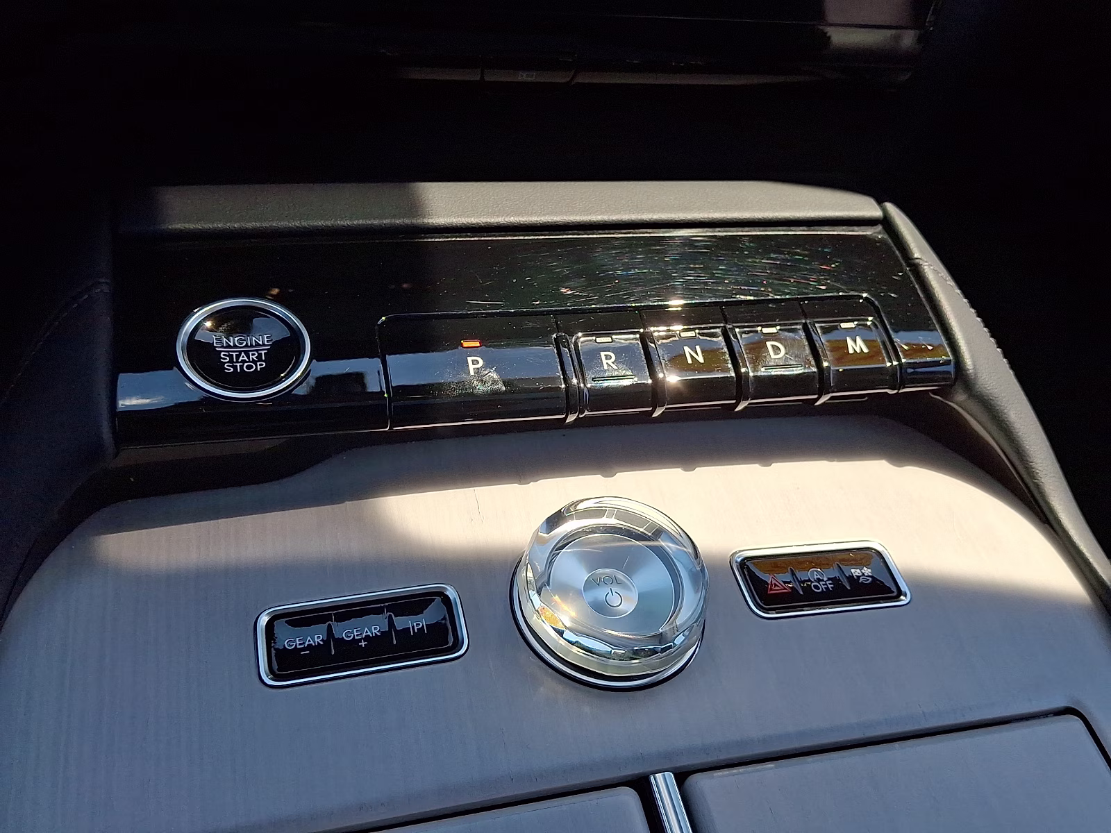 2025 Gray Mist Metallic Tri-Coat - R7 Lincoln Navigator Reserve L 4X4