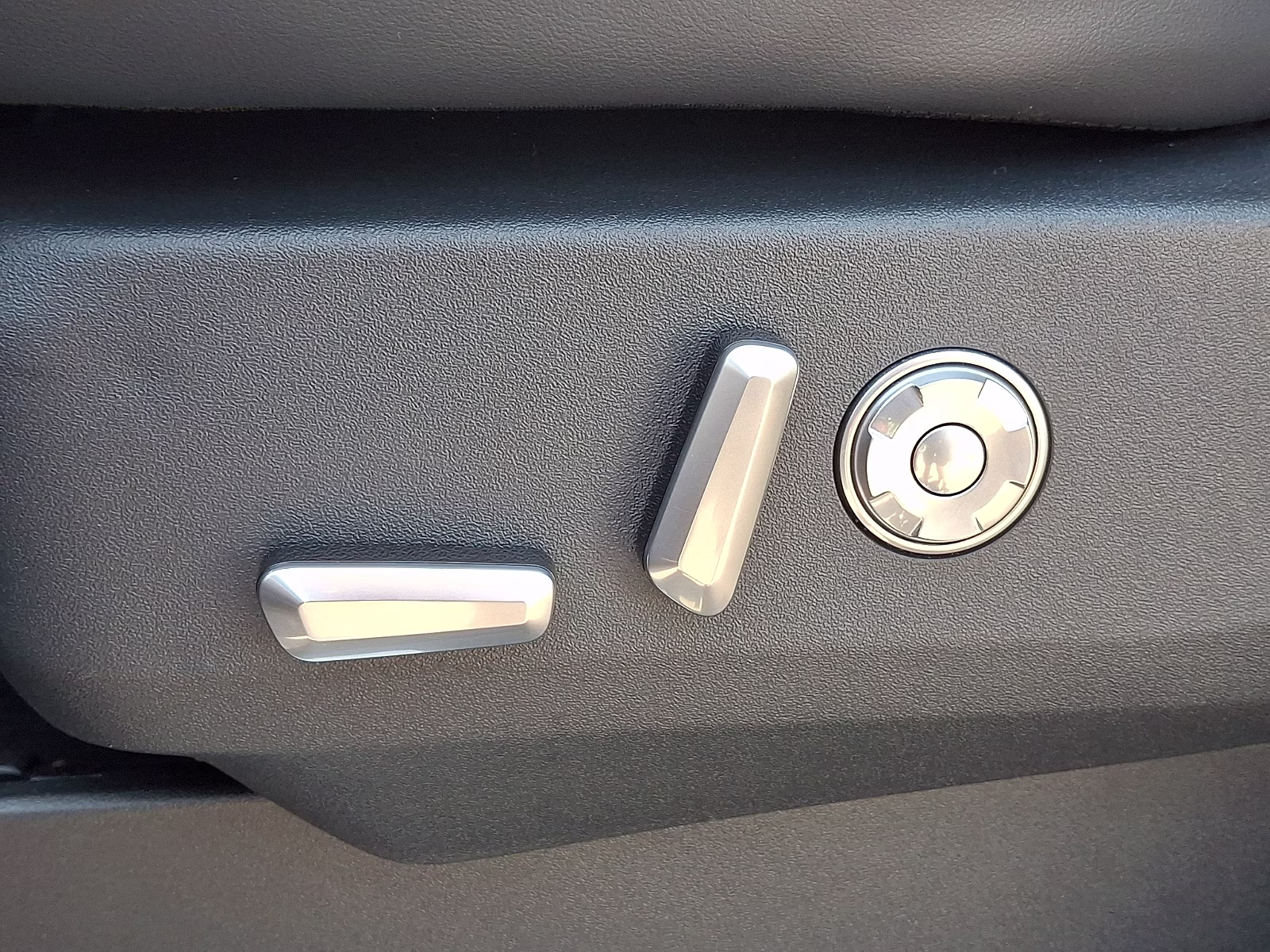 2025 Gray Mist Metallic Tri-Coat - R7 Lincoln Navigator Reserve L 4X4