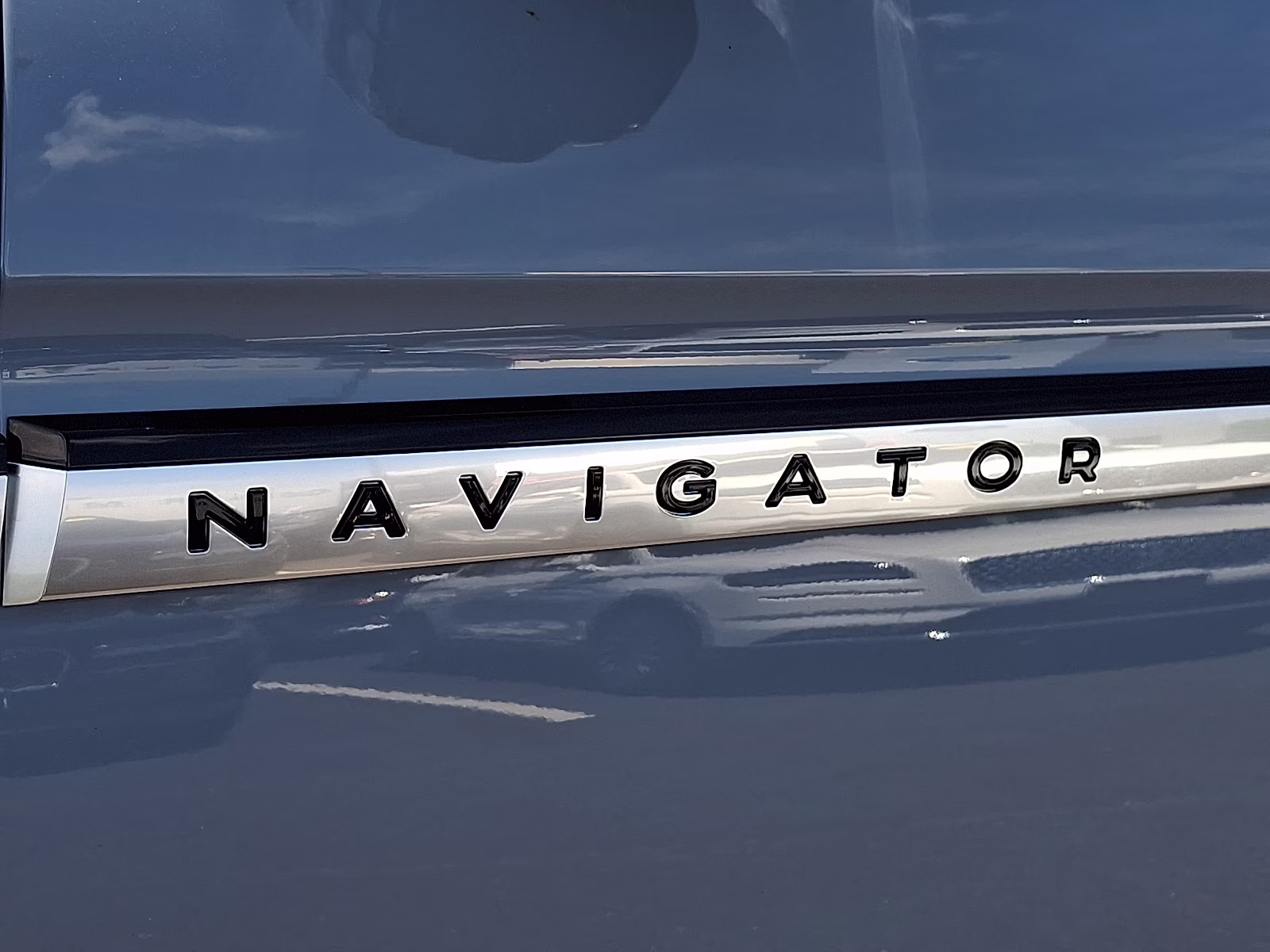 2025 Gray Mist Metallic Tri-Coat - R7 Lincoln Navigator Reserve L 4X4
