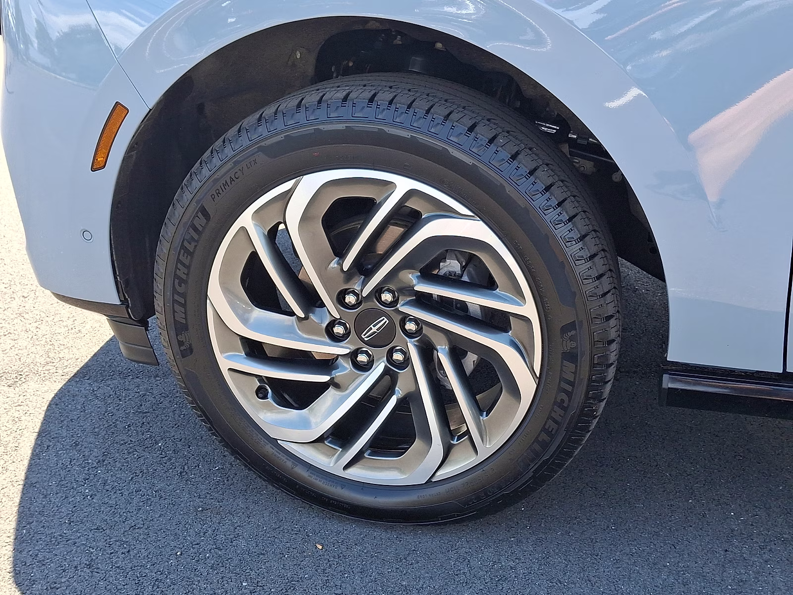 2025 Gray Mist Metallic Tri-Coat - R7 Lincoln Navigator Reserve L 4X4