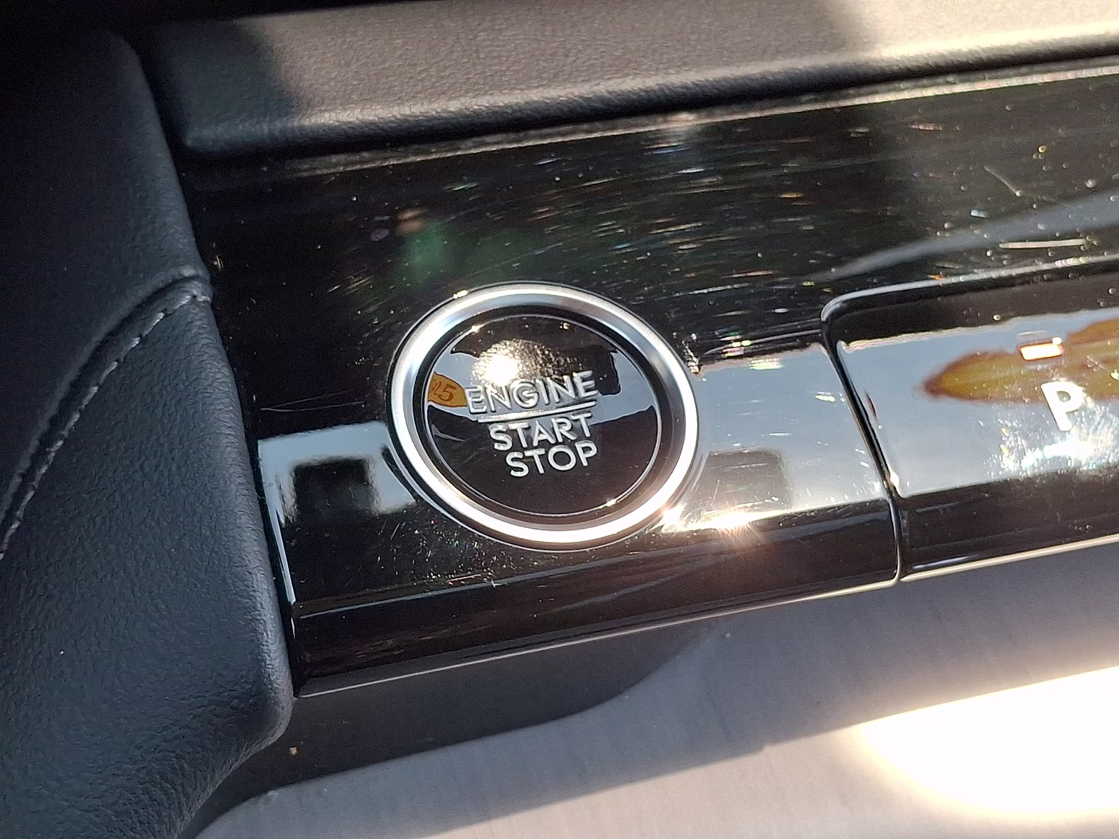 2025 Gray Mist Metallic Tri-Coat - R7 Lincoln Navigator Reserve L 4X4