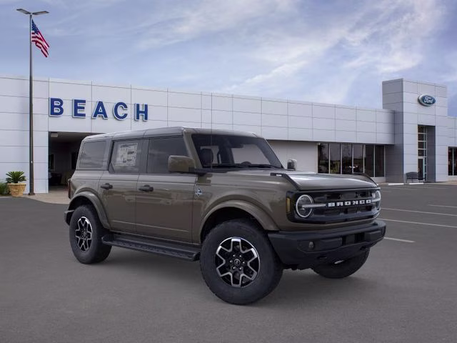 2026 Gray Ford Bronco Outer Banks 4X4 SUV