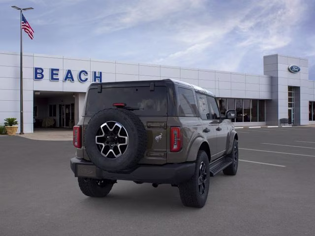2026 Gray Ford Bronco Outer Banks 4X4 SUV