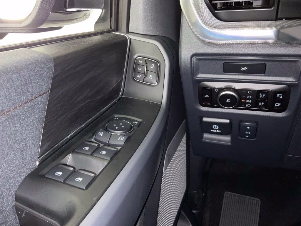 2026 Black Metallic Ford F-150 Lariat 4X4 Truck