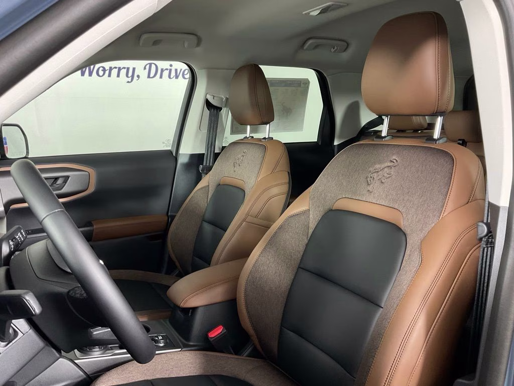 2026 Azure Gray Metallic Ford Bronco Sport Outer Banks 4X4 SUV