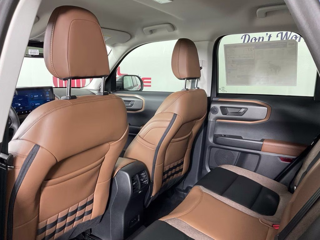 2026 Azure Gray Metallic Ford Bronco Sport Outer Banks 4X4 SUV