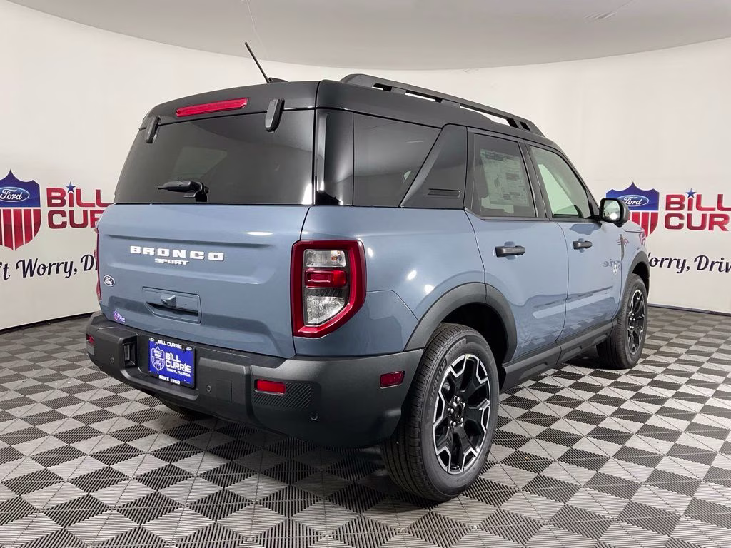 2026 Azure Gray Metallic Ford Bronco Sport Outer Banks 4X4 SUV