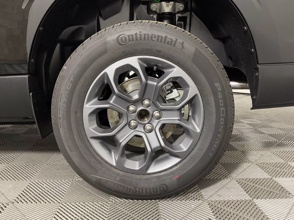 2026 Shadow Black Ford Maverick XLT FWD Truck