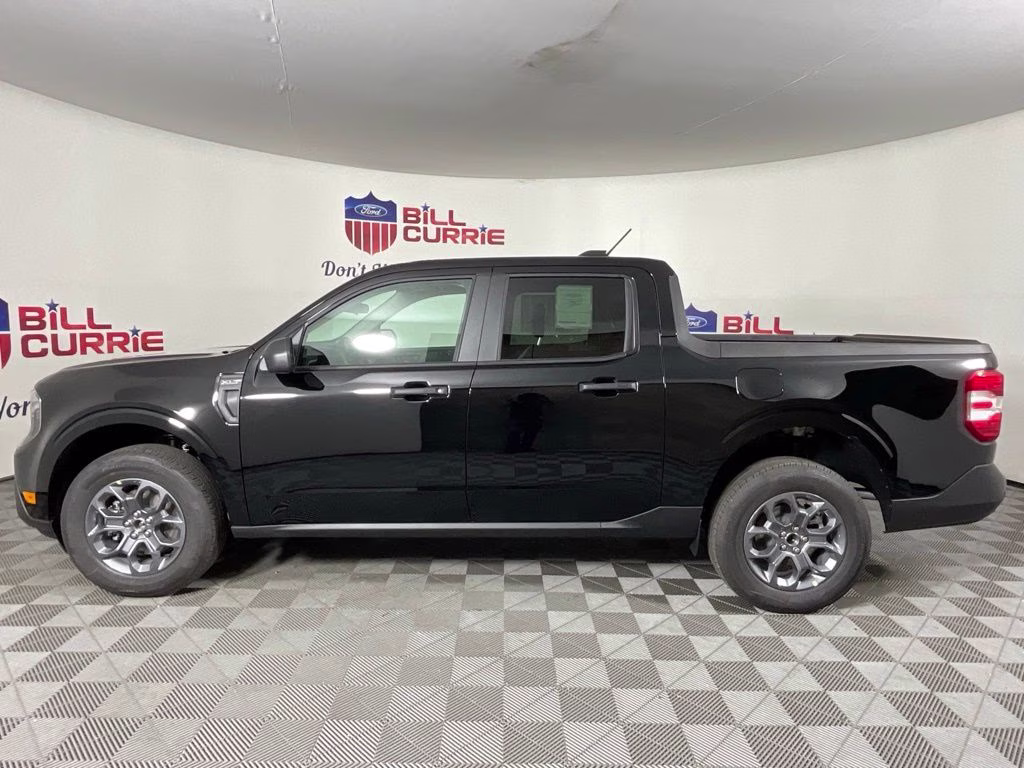 2026 Shadow Black Ford Maverick XLT FWD Truck