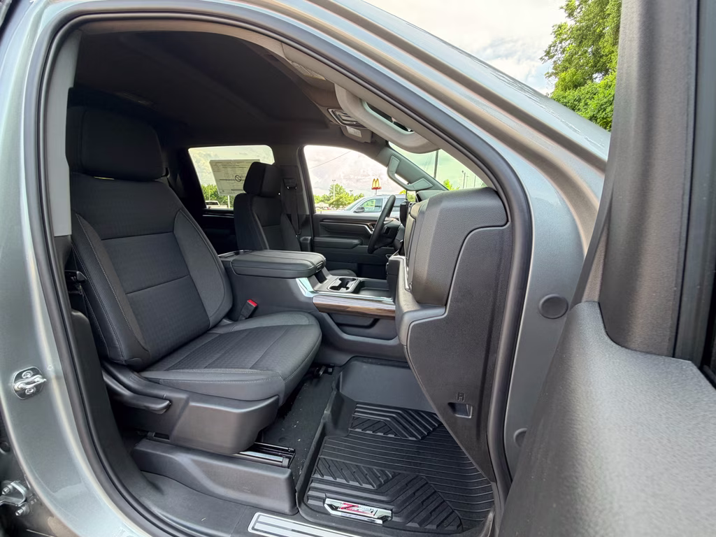 2026 Sterling Gray Metallic Chevrolet Silverado LT 4X4 Truck