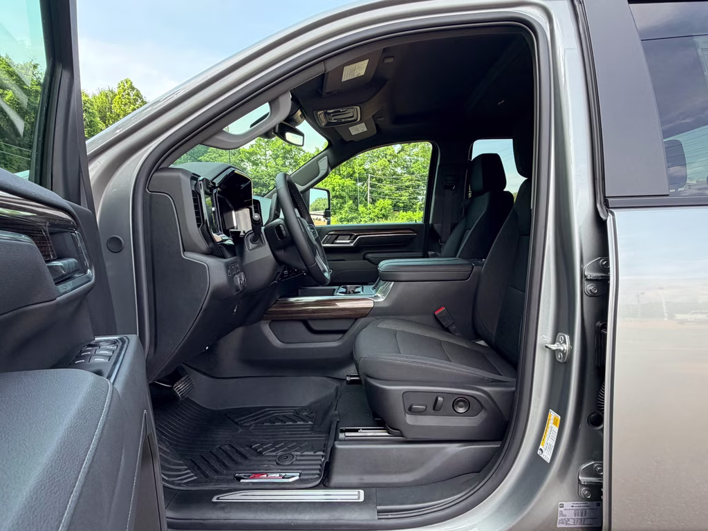 2026 Sterling Gray Metallic Chevrolet Silverado LT 4X4 Truck