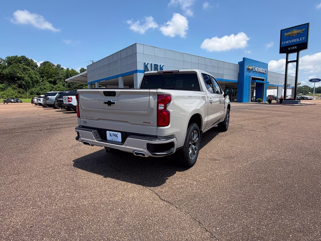2026 White Sands Chevrolet Silverado RST 4X4 Truck