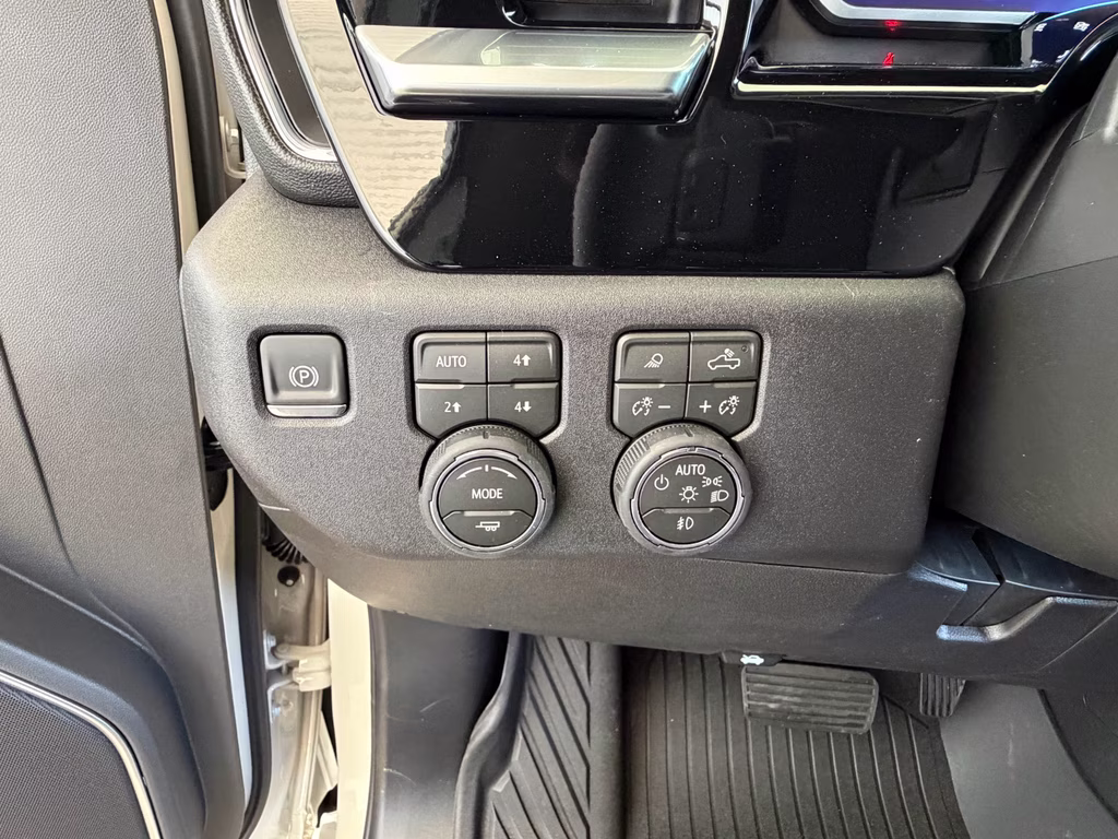 2026 White Sands Chevrolet Silverado RST 4X4 Truck