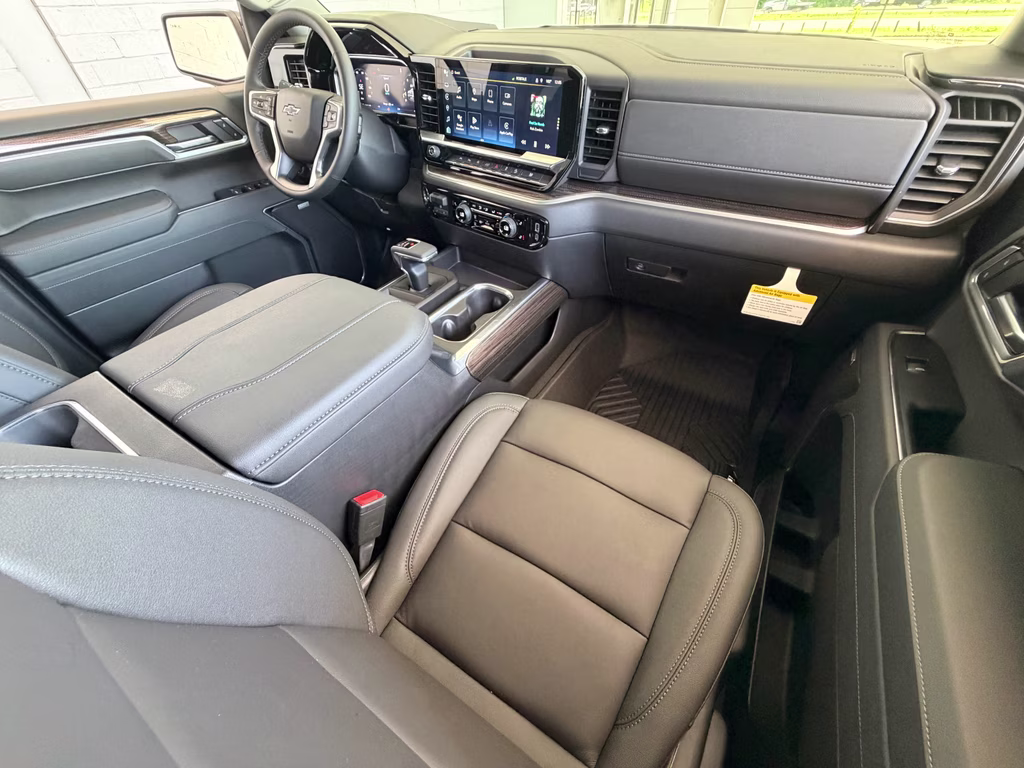 2026 White Sands Chevrolet Silverado RST 4X4 Truck