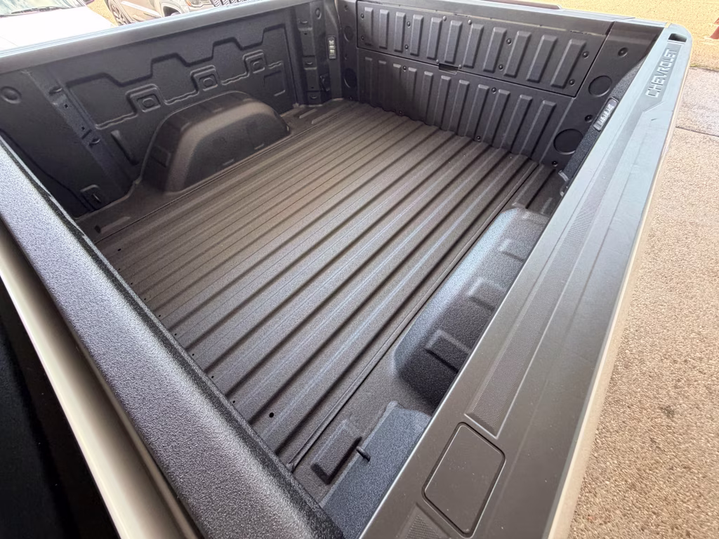 2026 White Sands Chevrolet Silverado RST 4X4 Truck
