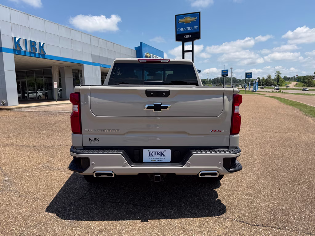 2026 White Sands Chevrolet Silverado RST 4X4 Truck
