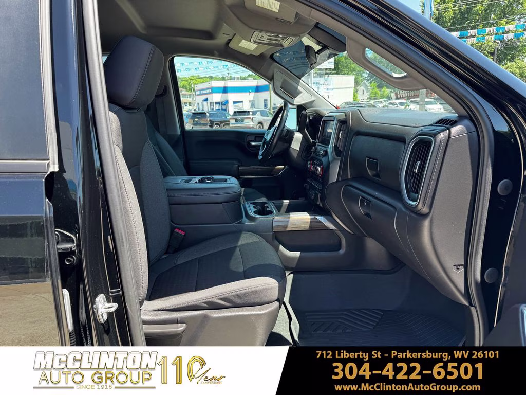 2021 Black Chevrolet Silverado 1500 LT Trail Boss 4X4 Truck