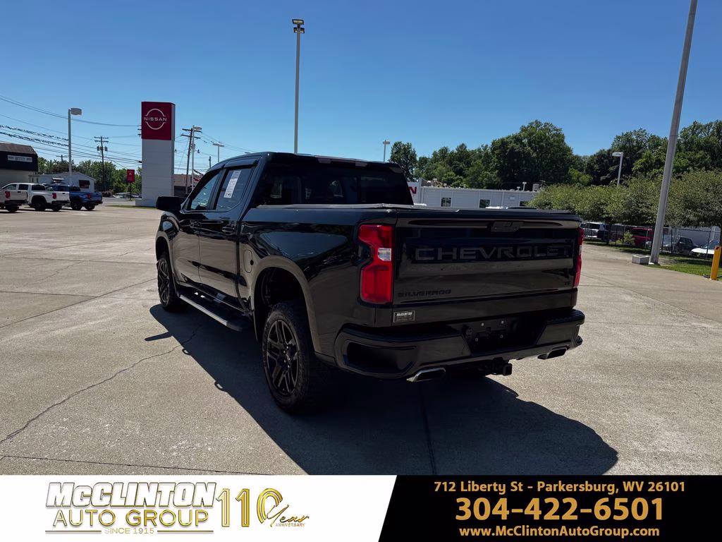 2021 Black Chevrolet Silverado 1500 LT Trail Boss 4X4 Truck