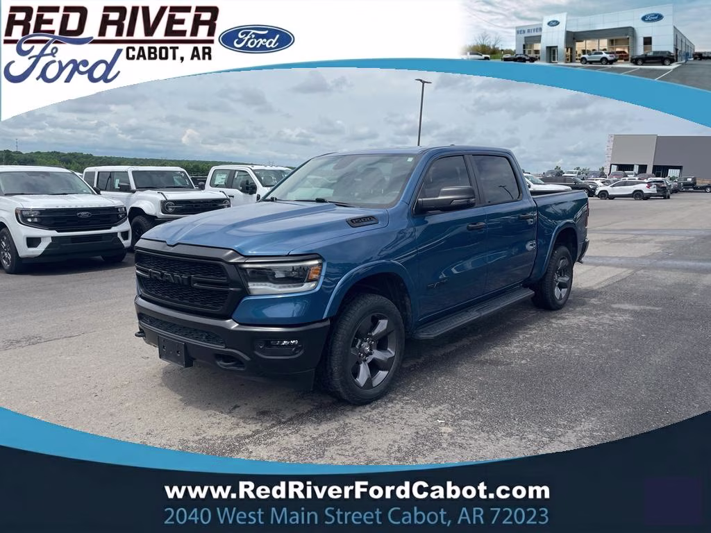 2024 RAM 1500 Big Horn/Lone Star 4x4 Crew Cab 5'7's photo