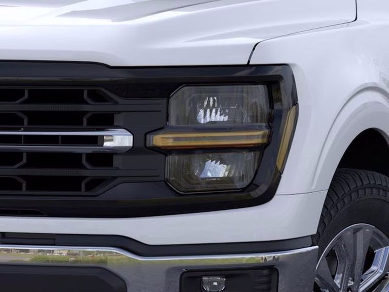 2026 Oxford White Ford F-150 XLT 4X4 Truck