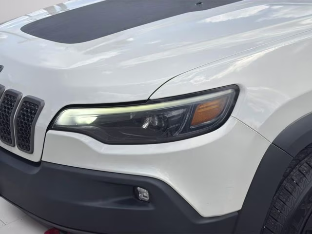 2019 Pearl White Pearlcoat Jeep Cherokee Trailhawk 4X4 SUV