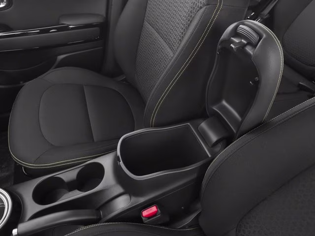 2016 Bright Silver Kia Soul Base FWD Hatchback
