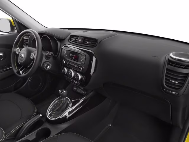 2016 Bright Silver Kia Soul Base FWD Hatchback