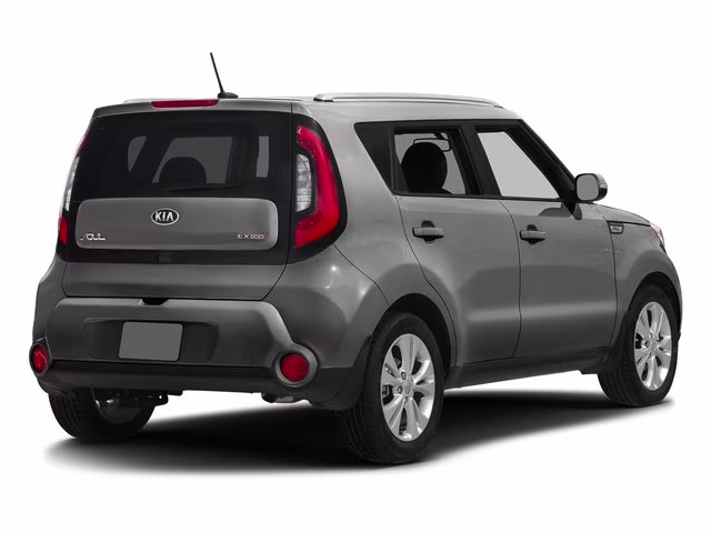 2016 Bright Silver Kia Soul Base FWD Hatchback