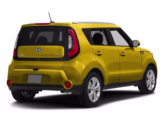2016 Bright Silver Kia Soul Base FWD Hatchback