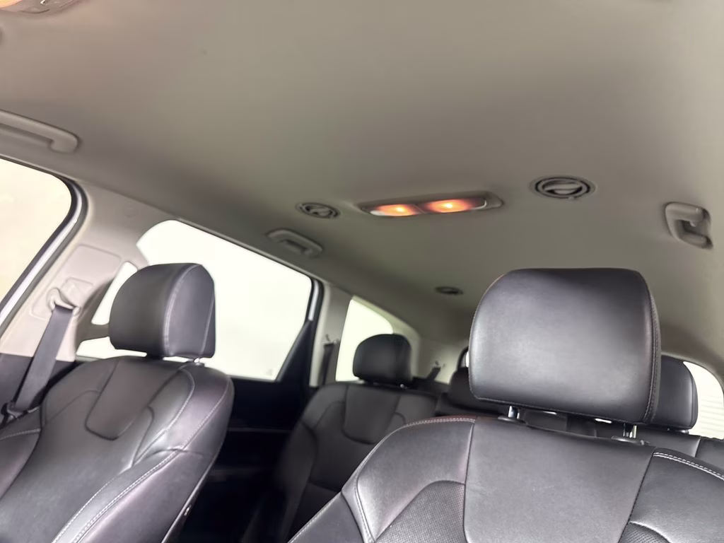 2022 Glacial White Pearl Kia Telluride LX FWD SUV