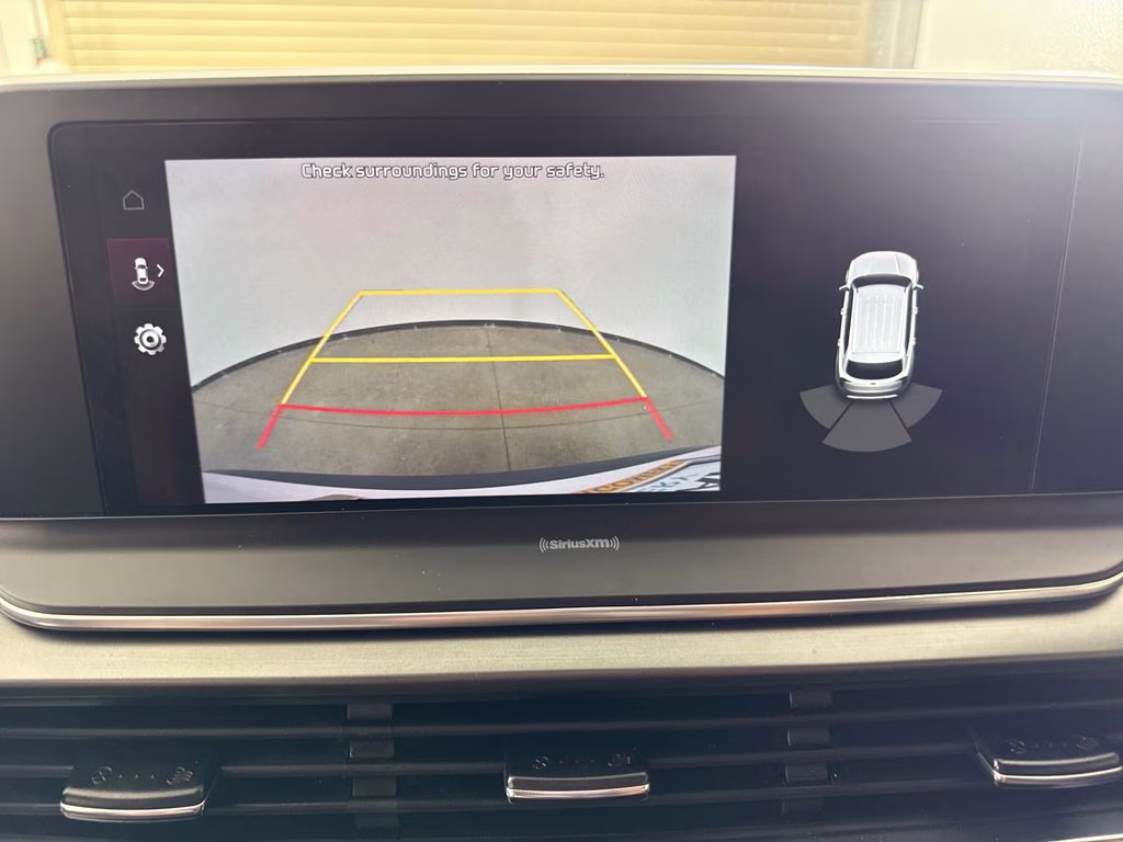 2022 Glacial White Pearl Kia Telluride LX FWD SUV
