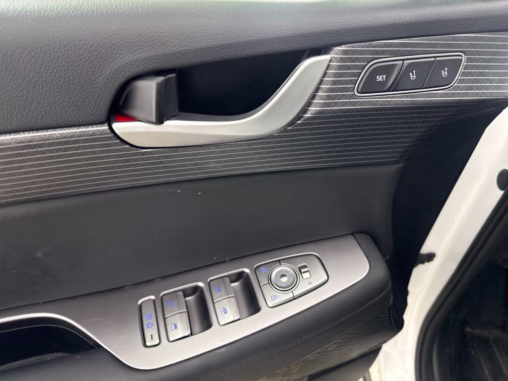2023 Hyper White Hyundai Palisade Limited AWD SUV